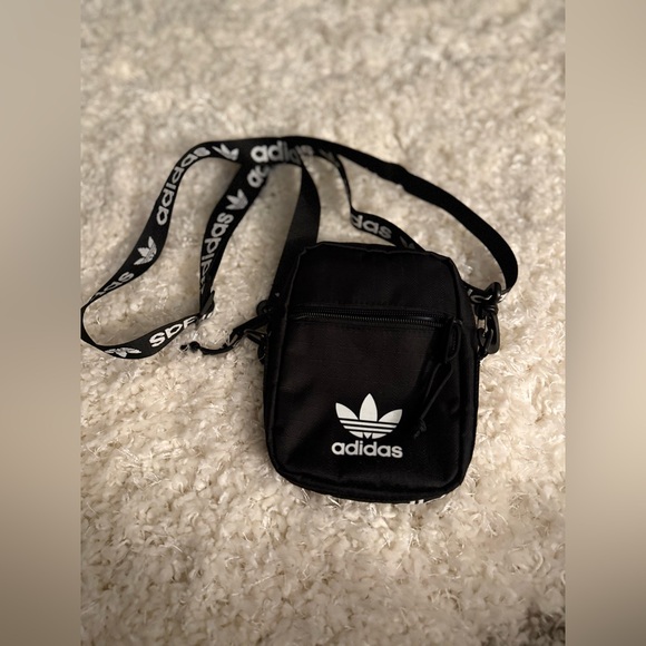 ADIDAS Unisex Originals Festival Crossbody Handbag - Black-White Like New - Picture 5 of 10